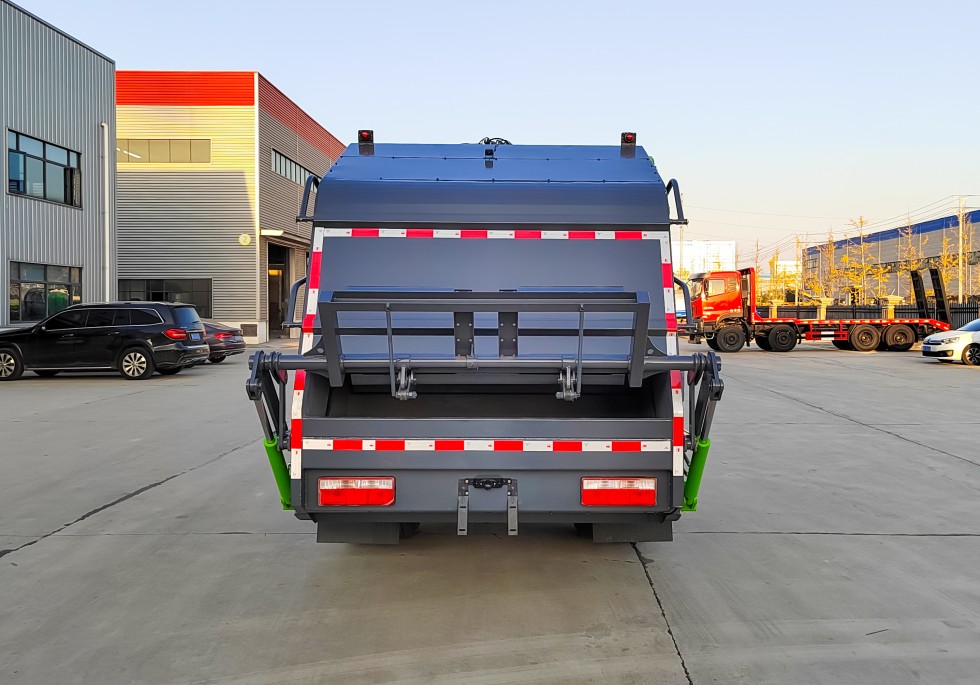 東風混電9方壓縮垃圾車 東風混電9方壓縮垃圾車