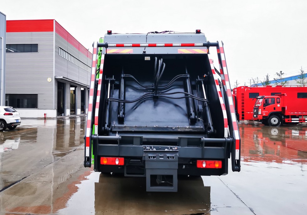 東風(fēng)天錦18方壓縮垃圾車 東風(fēng)天錦18方壓縮垃圾車